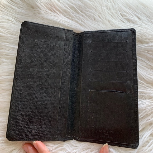 Louis Vuitton Epi wallet - Picture 5 of 16